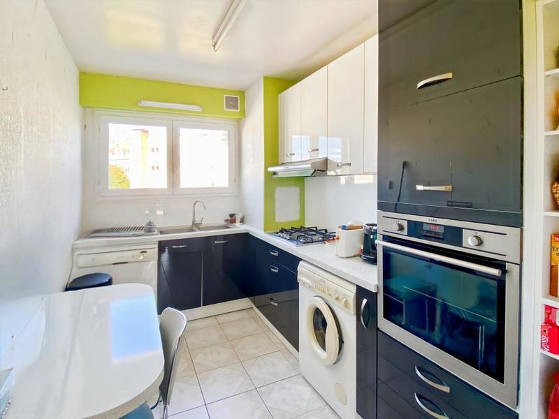 Appartement - 107 m² - 5 pièces