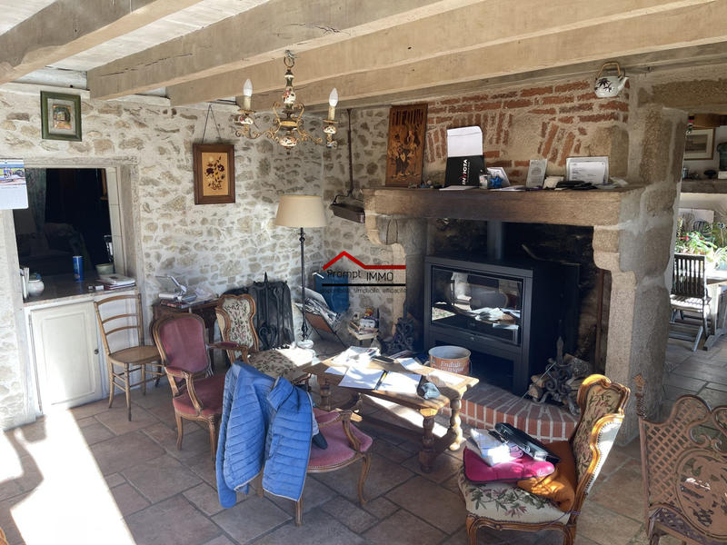 Maison - 186 m² - 8 pièces