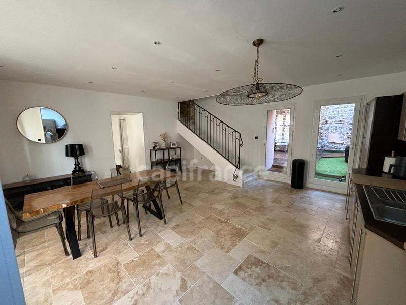 Maison - 143 m² - 5 pièces