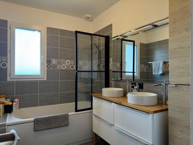 Maison - 95 m² - 4 pièces