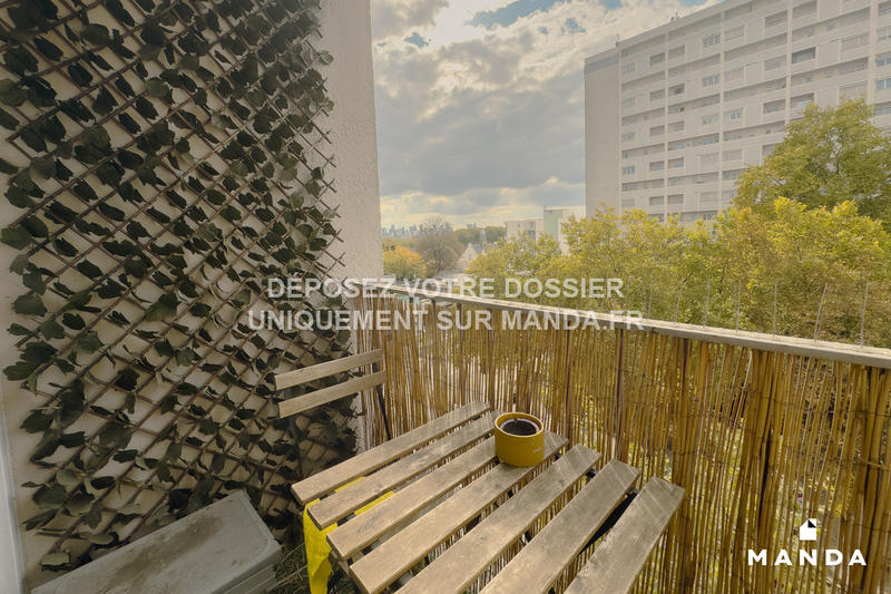 Chambre - 14 m² - 7 pièces