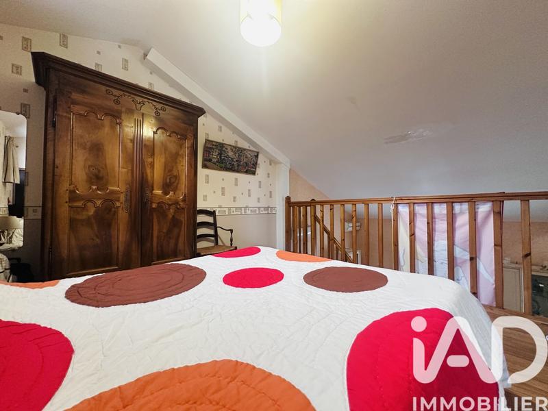 Maison - 207 m² - 9 pièces