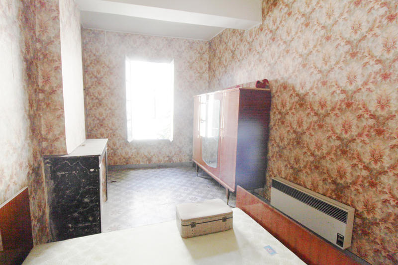 Maison - 450 m² - 12 pièces