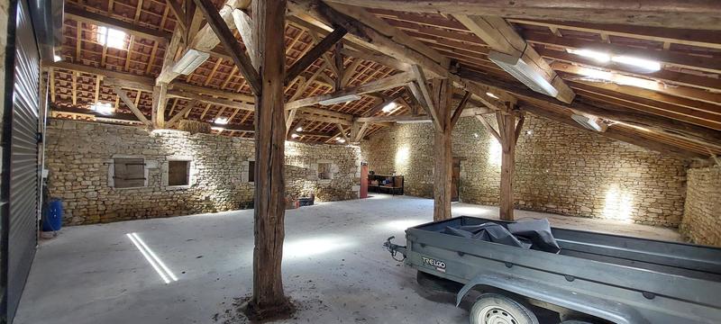 Maison - 229 m² - 3 pièces