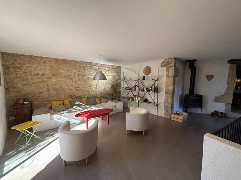 Maison de village - 163 m² - 9 pièces