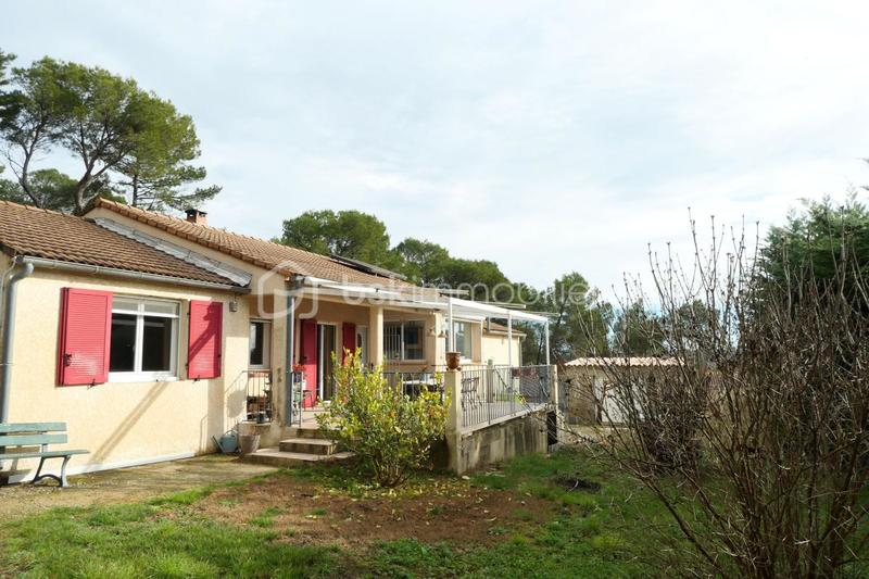 Maison traditionnelle - 107 m² - 5 pièces