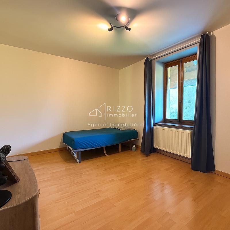 Maison - 166 m² - 7 pièces