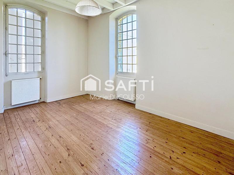 Maison - 343 m² - 10 pièces