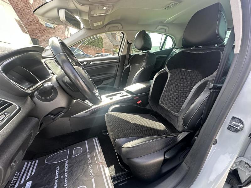 Renault Mégane IV 1.5 Blue dCi 115 Edc Intens