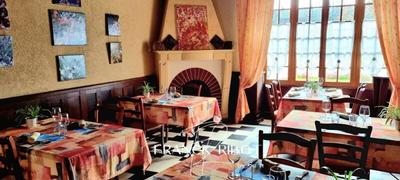 Local commercial - 738 m² - 37 pièces