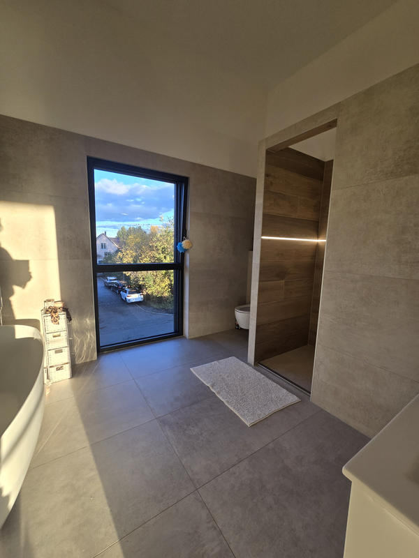 Maison - 255 m² - 8 pièces