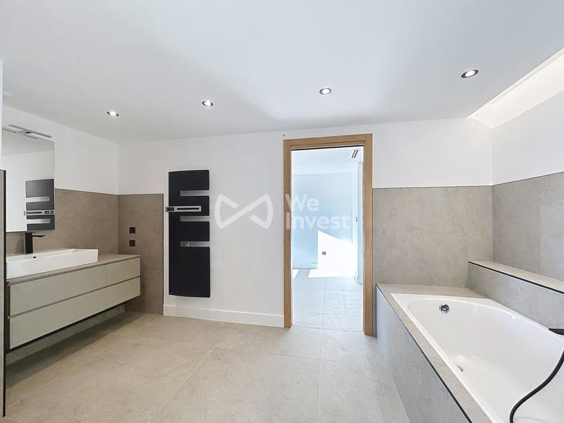 Appartement - 132 m² - 4 pièces