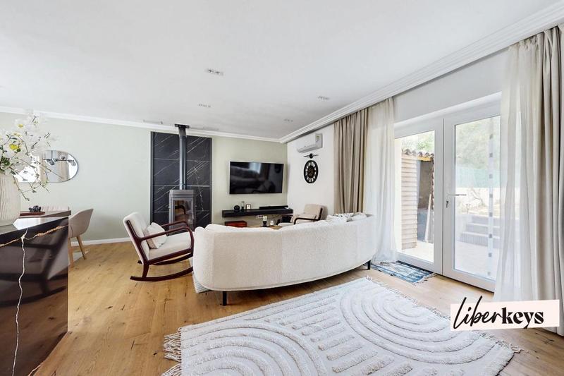 Maison de campagne - 250 m² - 5 pièces