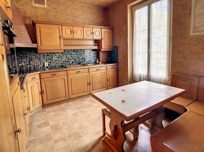 Maison - 167 m² - 6 pièces