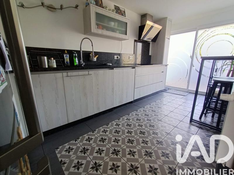 Maison - 99 m² - 4 pièces