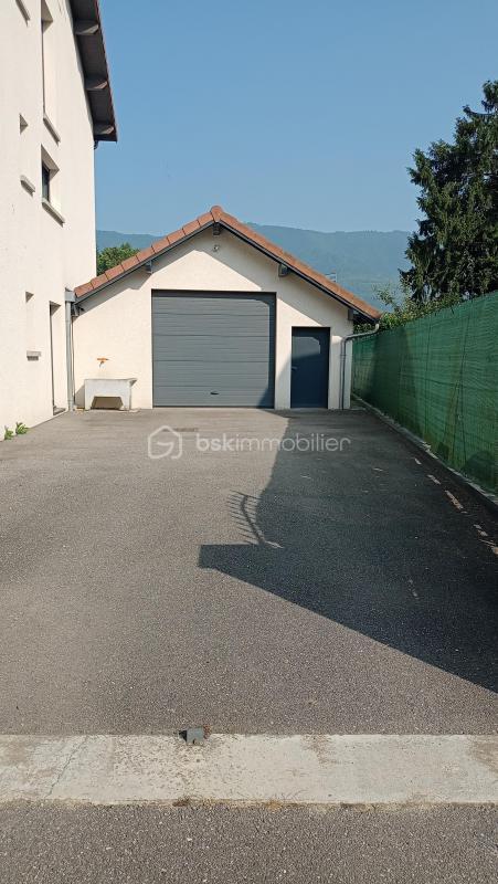 Maison - 201 m² - 8 pièces