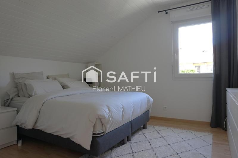 Maison - 95 m² - 5 pièces