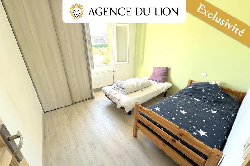 Maison - 240 m² - 10 pièces