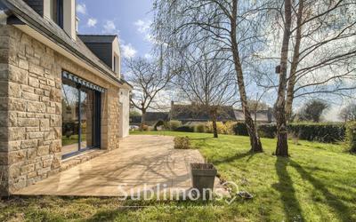 Maison traditionnelle - 129 m² - 6 pièces