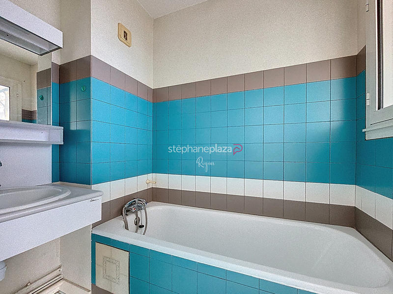 Appartement - 81 m² - 3 pièces