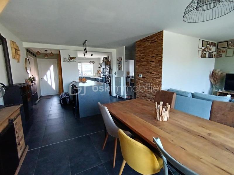 Maison - 102 m² - 5 pièces