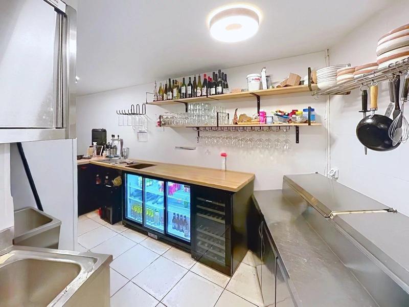 Magasins - 50 m² - 1 pièce