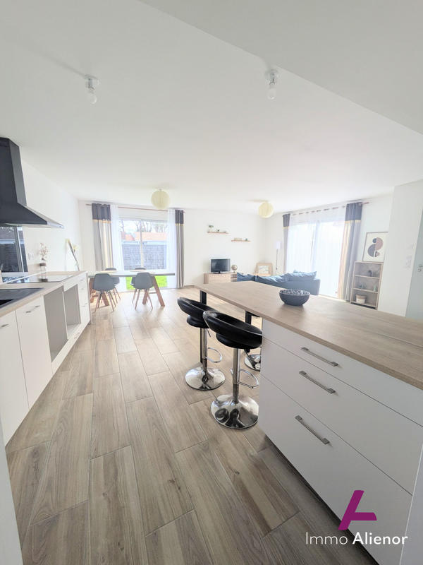 Maison - 100 m² - 4 pièces