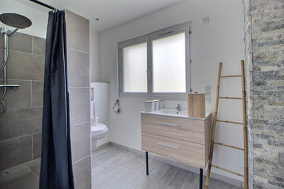 Maison - 179 m² - 8 pièces