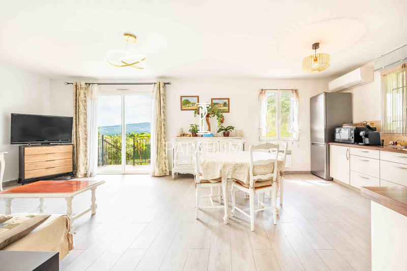 Villa - 150 m² - 6 pièces