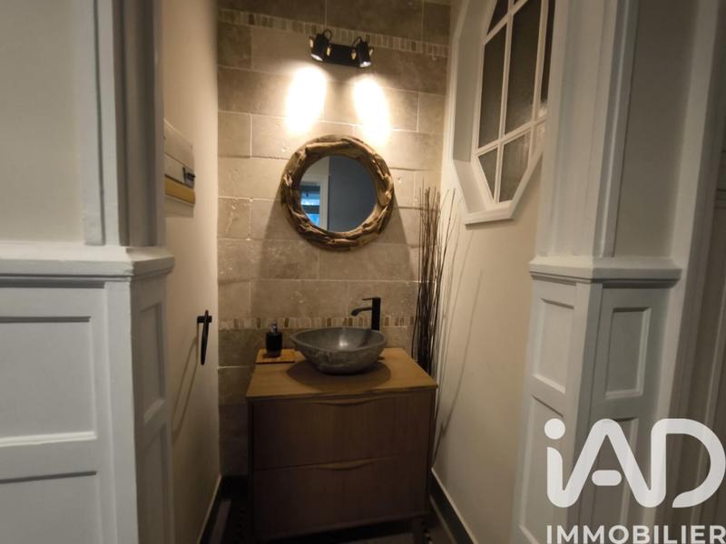 Maison - 287 m² - 12 pièces