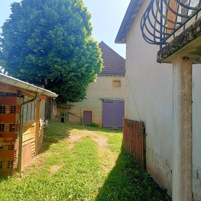 Propriété - 200 m² - 12 pièces