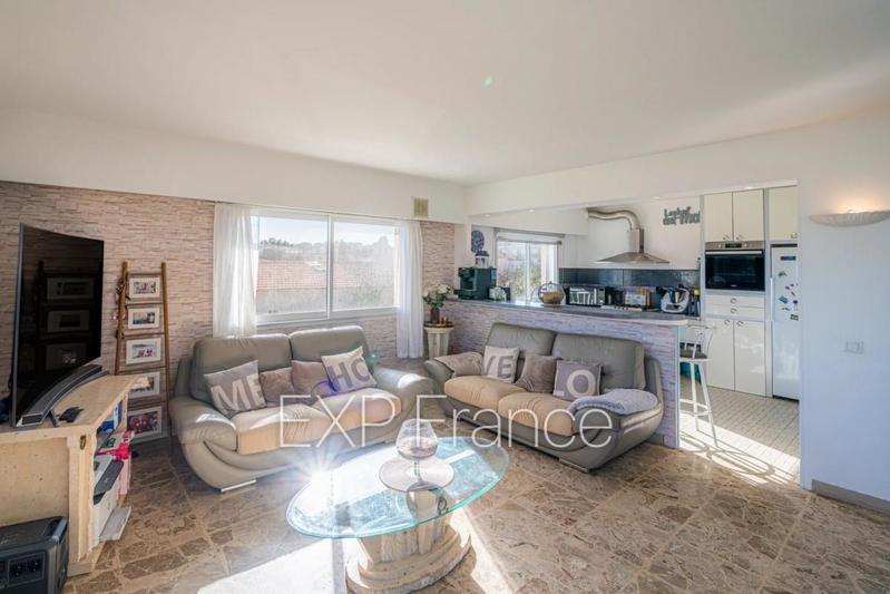 Appartement - 95 m² - 4 pièces