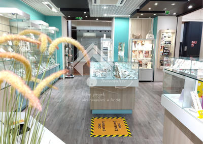 Fonds de commerce - Magasins - 60 m²