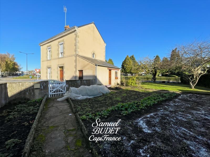 Maison - 98 m² - 5 pièces