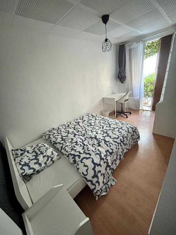 Appartement - 90 m² - 5 pièces