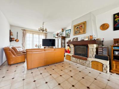 Maison - 157 m² - 7 pièces