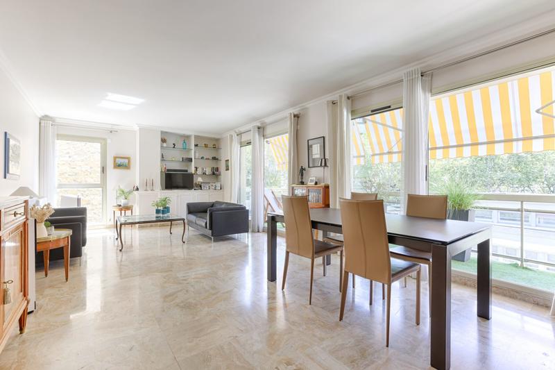 Appartement - 120 m² - 5 pièces