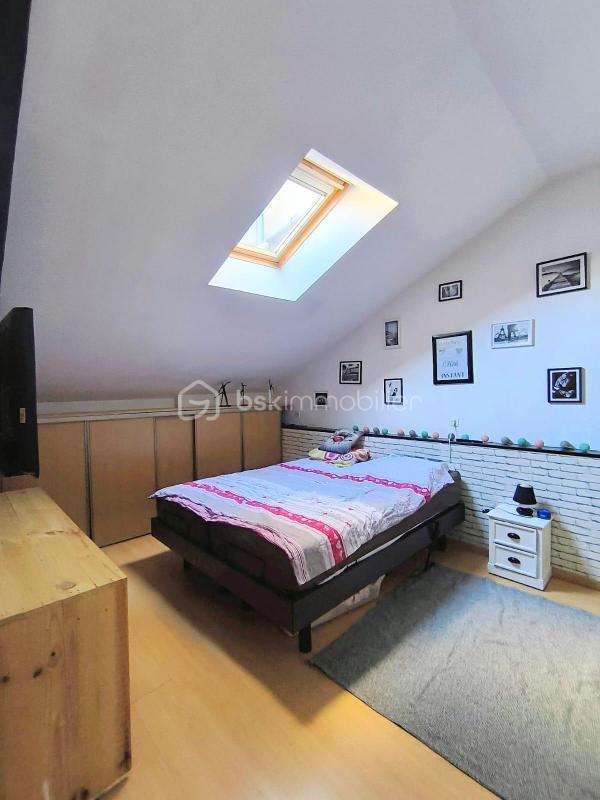 Loft - 245 m² - 5 pièces