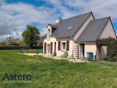 Maison traditionnelle - 94 m² - 4 pièces