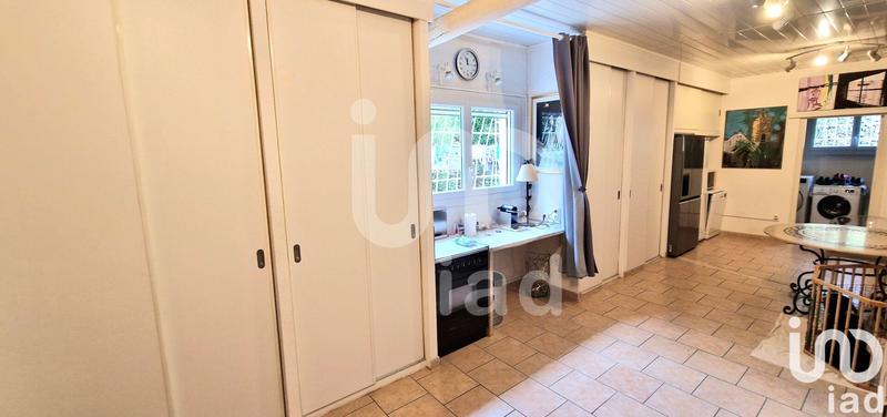 Maison - 250 m² - 11 pièces