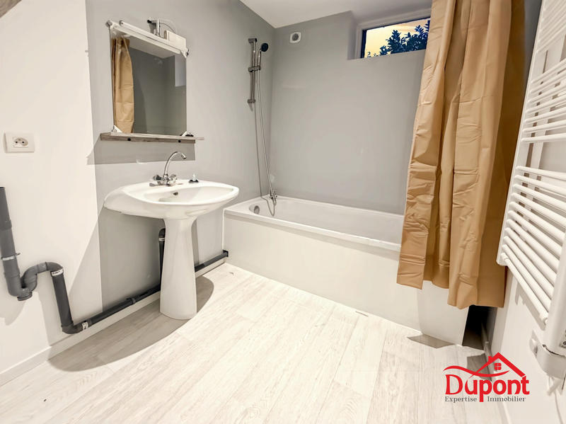 Maison - 70 m² - 4 pièces