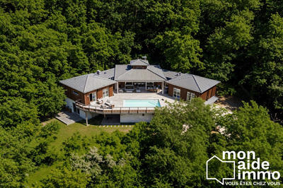 Maison contemporaine - 227 m² - 7 pièces