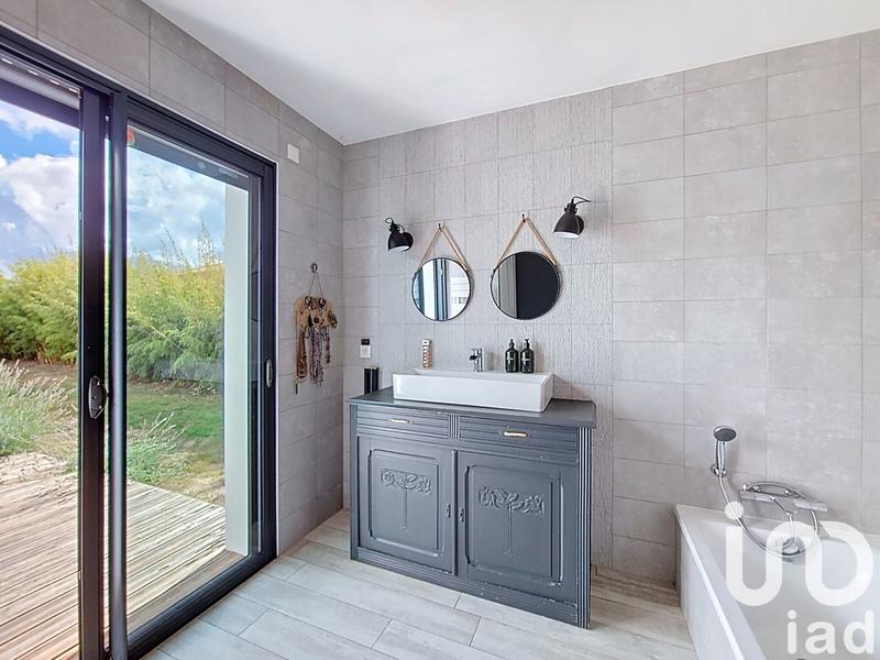 Maison - 176 m² - 8 pièces