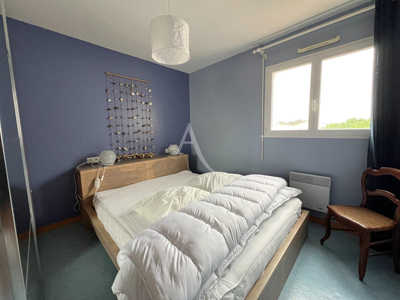 Maison - 225 m² - 8 pièces