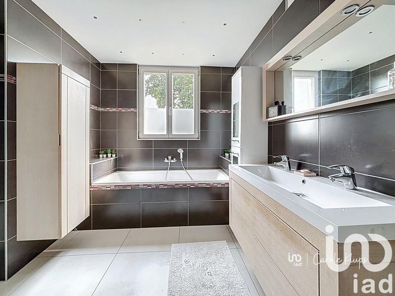 Duplex - 133 m² - 6 pièces