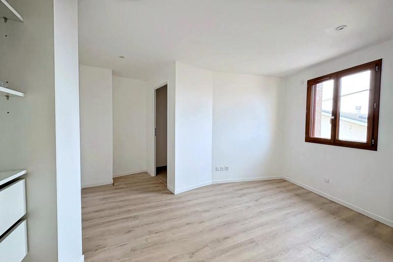 Maison - 91 m² - 3 pièces