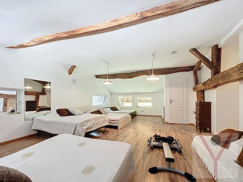 Ferme - 232 m² - 8 pièces