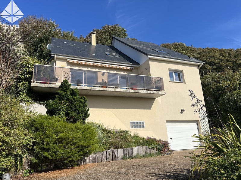 Maison - 121 m² - 4 pièces