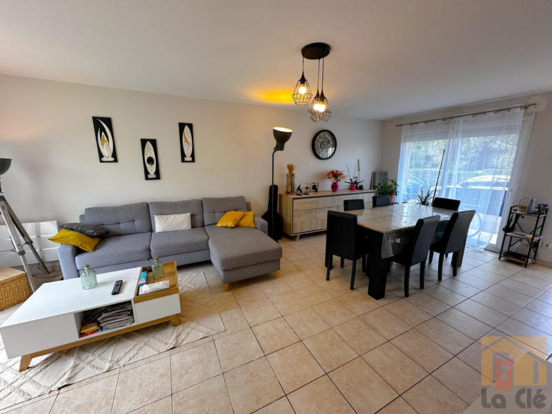 Maison - 104 m² - 4 pièces