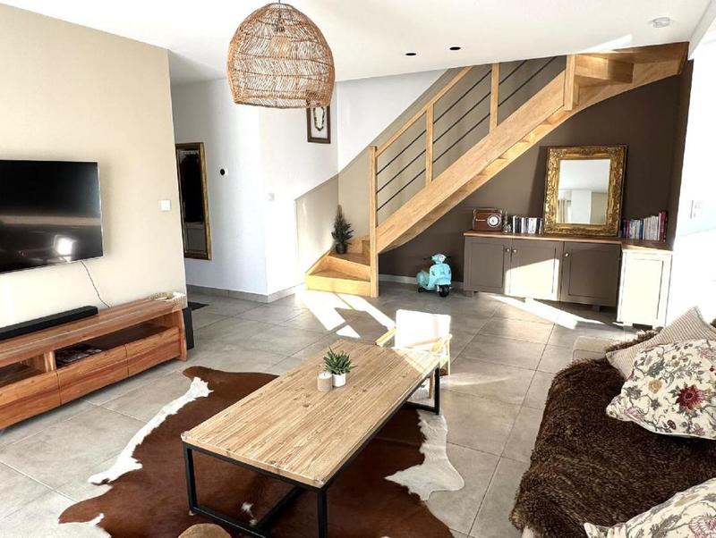 Maison - 102 m² - 5 pièces